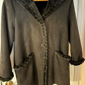 Coat  fully lined snuggly coat. Perfect for colder climates.